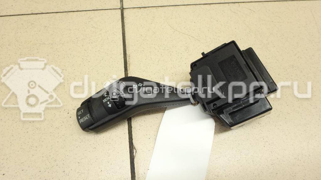 Фото Переключатель поворотов подрулевой  1362588 для Ford Focus {forloop.counter}}