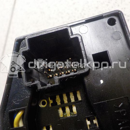 Фото Переключатель поворотов подрулевой  1362588 для Ford Focus