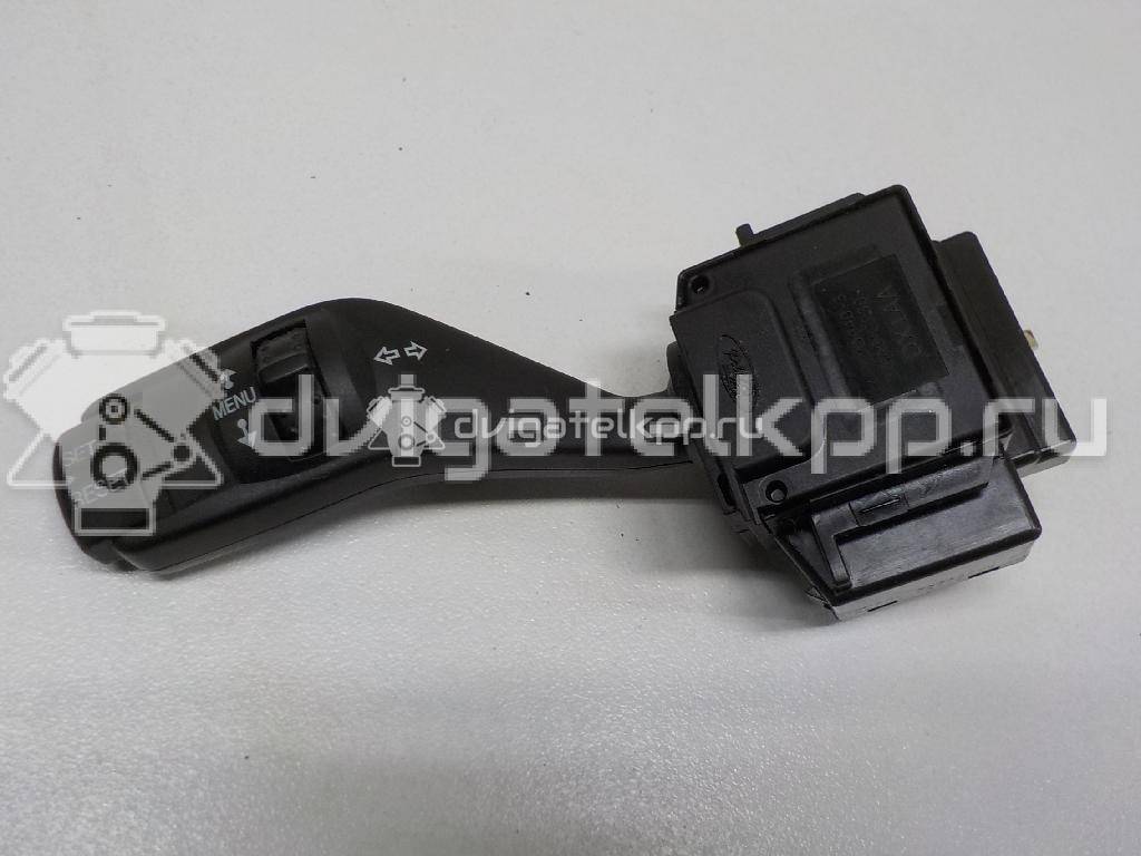 Фото Переключатель поворотов подрулевой  1362588 для Ford Focus {forloop.counter}}