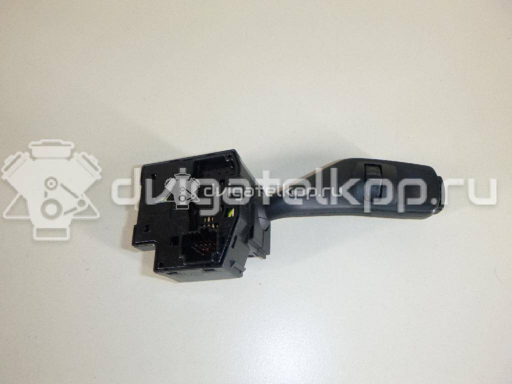 Фото Переключатель поворотов подрулевой  1362588 для Ford Focus {forloop.counter}}