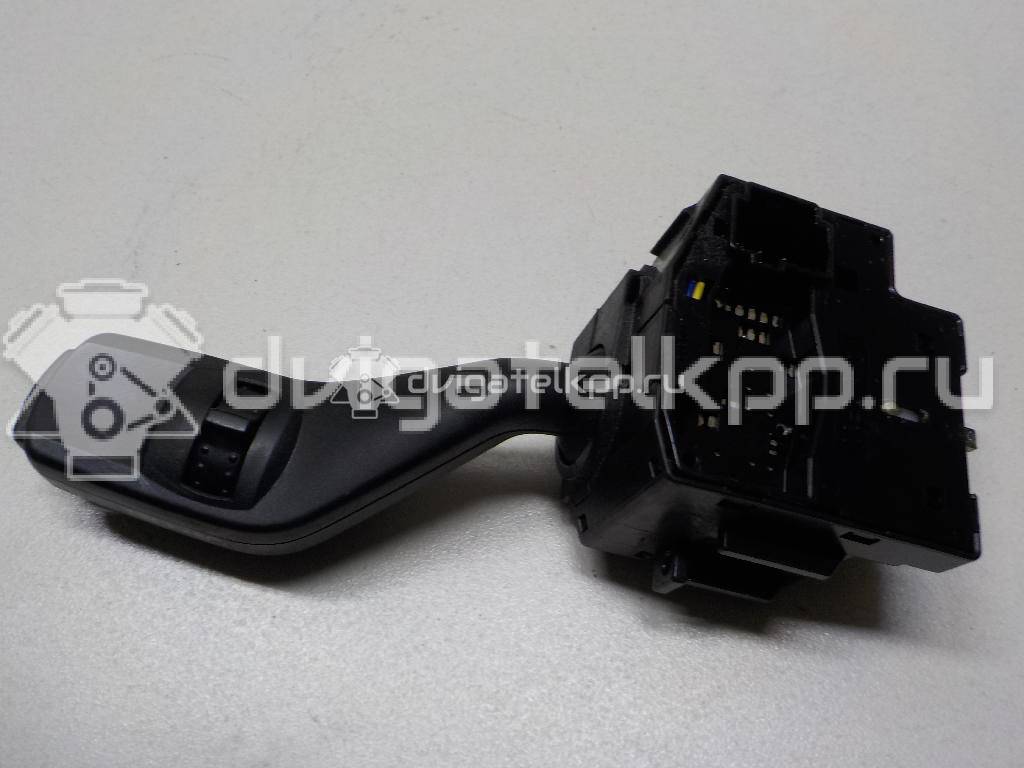 Фото Переключатель поворотов подрулевой  1362588 для Ford Focus {forloop.counter}}