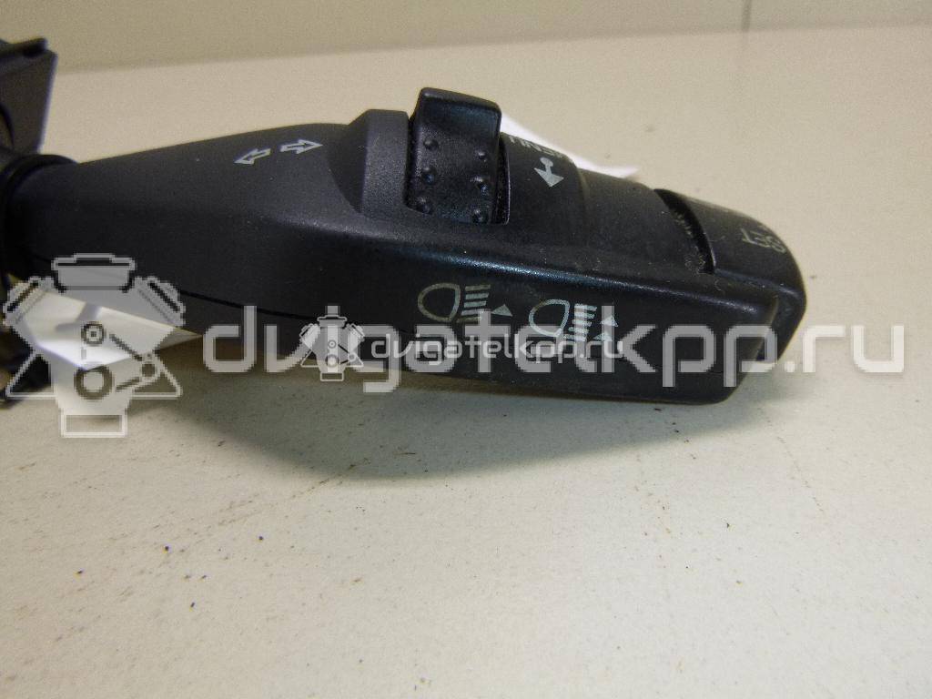 Фото Переключатель поворотов подрулевой  1362588 для Ford Focus {forloop.counter}}