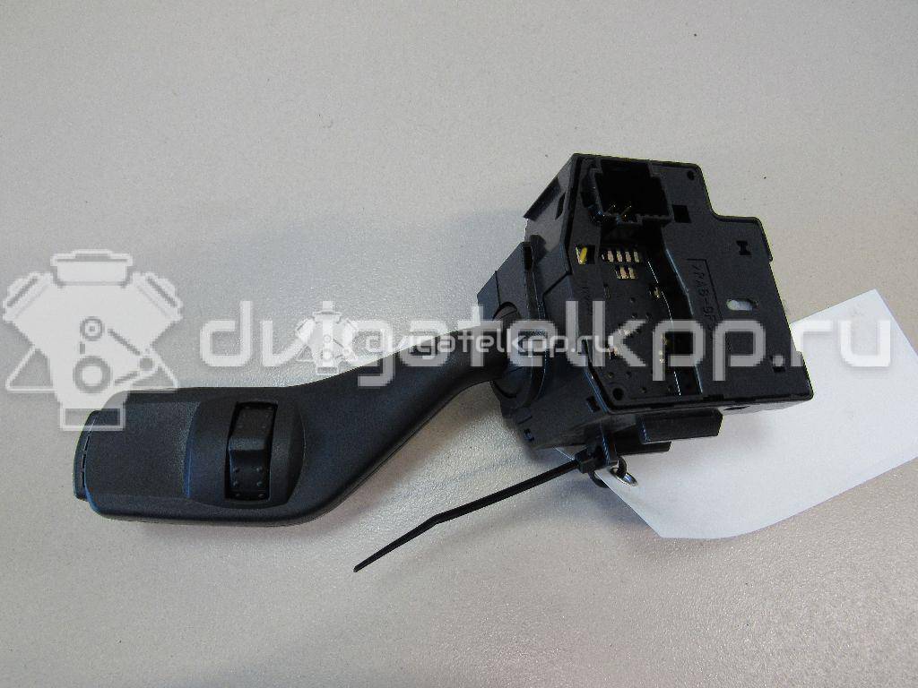 Фото Переключатель поворотов подрулевой  1362588 для Ford Focus {forloop.counter}}