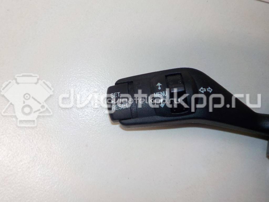 Фото Переключатель поворотов подрулевой  1362588 для Ford Focus {forloop.counter}}