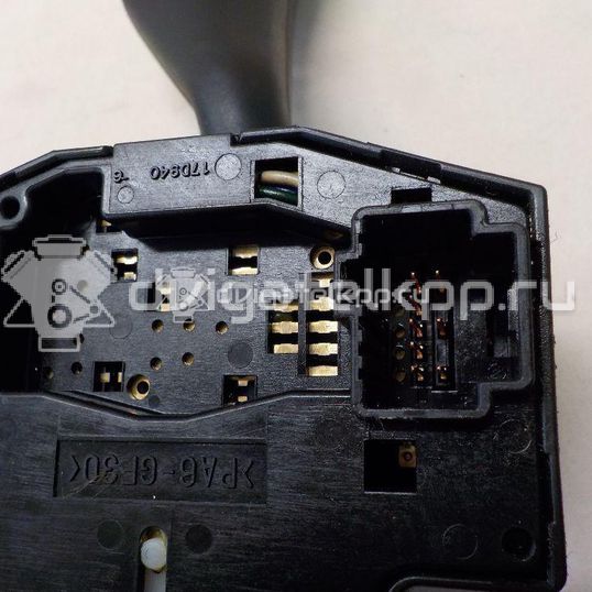 Фото Переключатель поворотов подрулевой  1362588 для Ford Focus