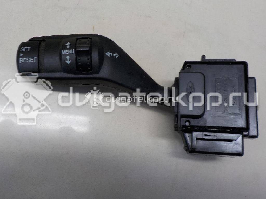 Фото Переключатель поворотов подрулевой  1362588 для Ford Focus {forloop.counter}}