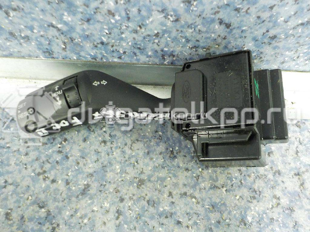 Фото Переключатель поворотов подрулевой  1362588 для Ford Focus {forloop.counter}}
