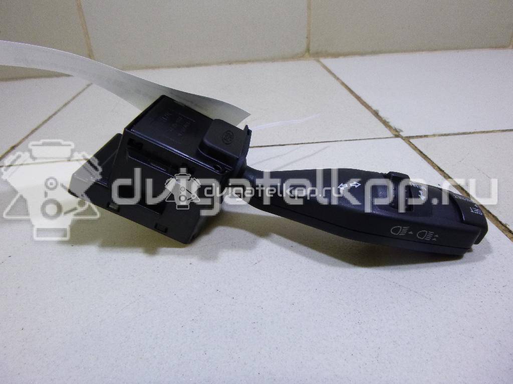 Фото Переключатель поворотов подрулевой  1362588 для Ford Focus {forloop.counter}}