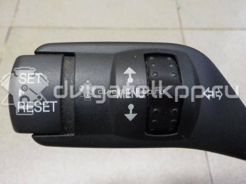 Фото Переключатель поворотов подрулевой  1362588 для Ford Focus {forloop.counter}}