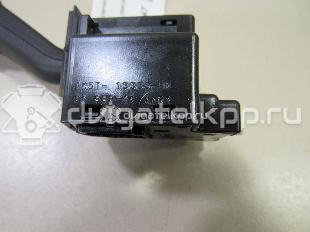 Фото Переключатель поворотов подрулевой  1362588 для Ford Focus {forloop.counter}}