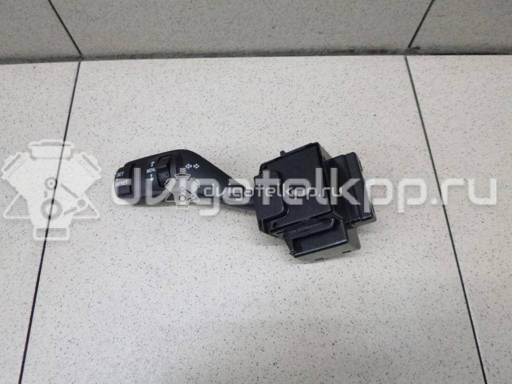 Фото Переключатель поворотов подрулевой  1362588 для Ford Focus {forloop.counter}}