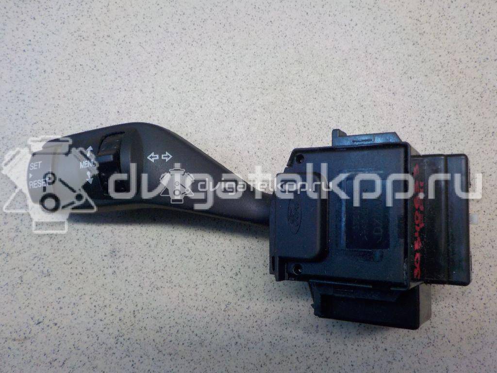 Фото Переключатель поворотов подрулевой  1362588 для Ford Focus {forloop.counter}}