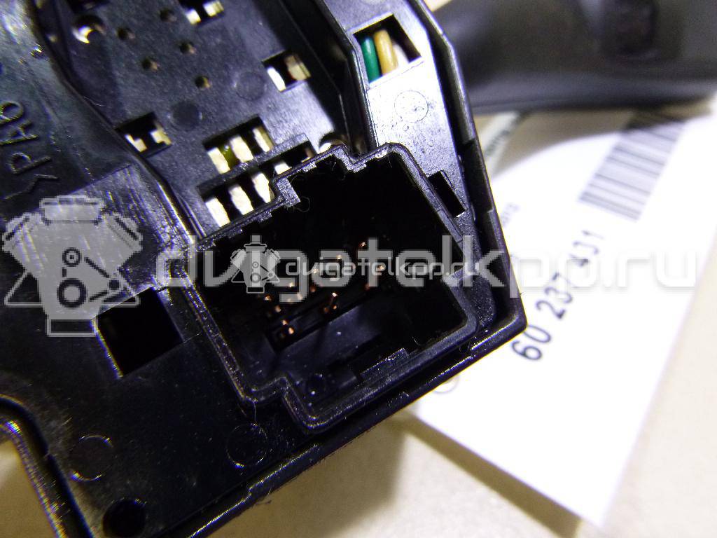 Фото Переключатель поворотов подрулевой  1362588 для Ford Focus {forloop.counter}}