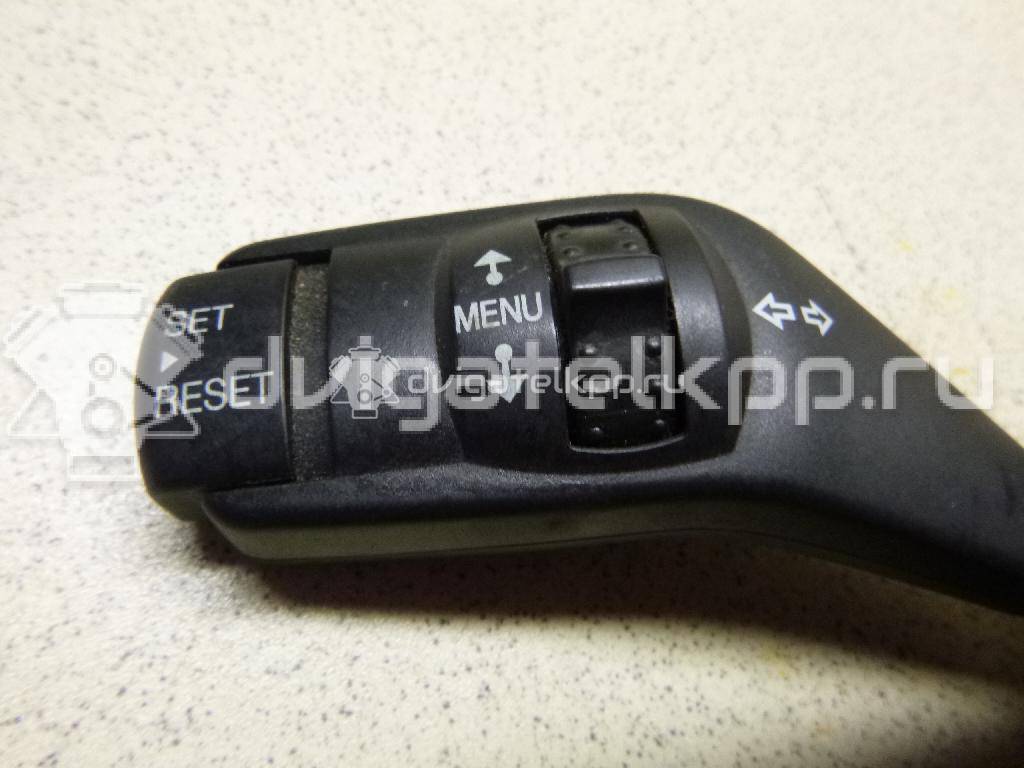 Фото Переключатель поворотов подрулевой  1362588 для Ford Focus {forloop.counter}}