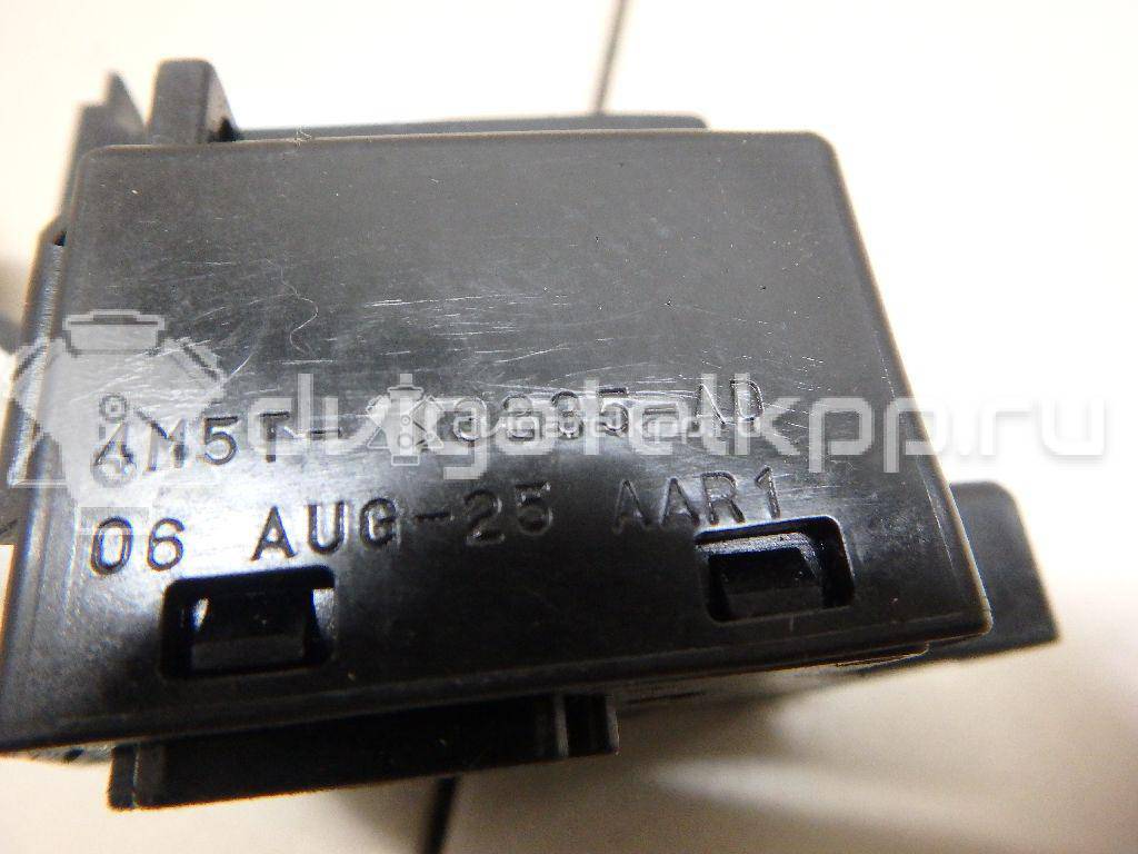 Фото Переключатель поворотов подрулевой  1362588 для Ford Focus {forloop.counter}}