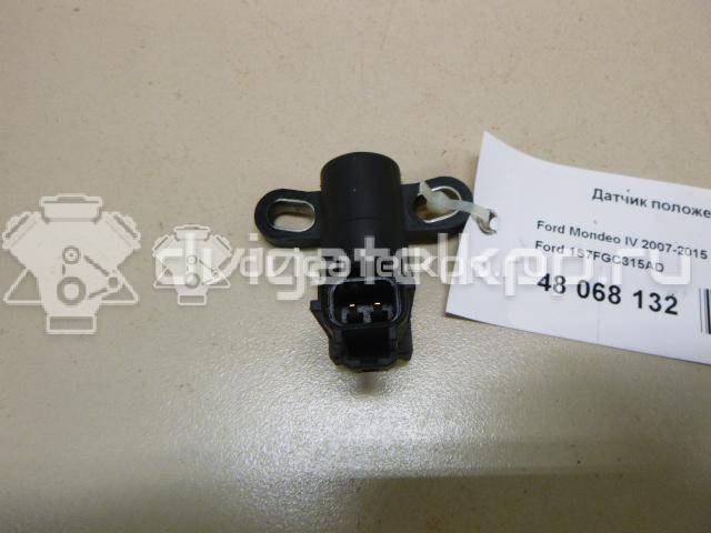 Фото Датчик положения коленвала  1S7FGC315AD для Ford Fiesta / Focus / C-Max / Galaxy / Maverick {forloop.counter}}