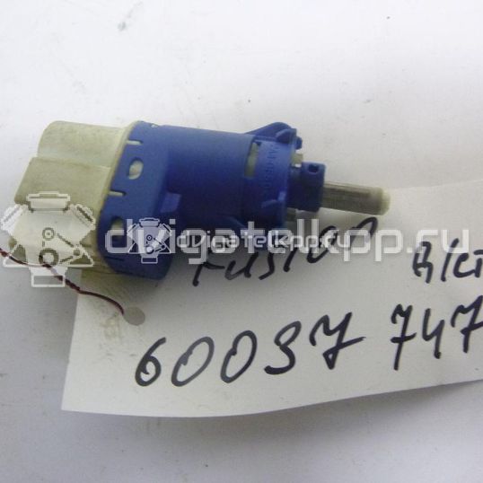 Фото Датчик включения стопсигнала  3M5T9C872AB для Ford Fiesta / Focus / Tourneo / C-Max / Galaxy