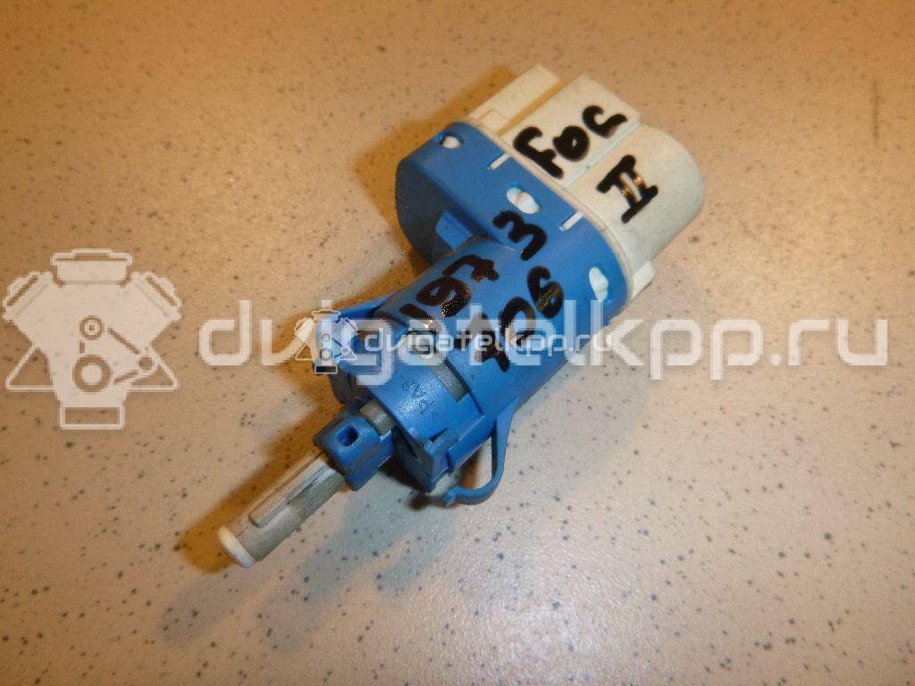 Фото Датчик включения стопсигнала  3M5T9C872AB для Ford Fiesta / Focus / Tourneo / C-Max / Galaxy {forloop.counter}}