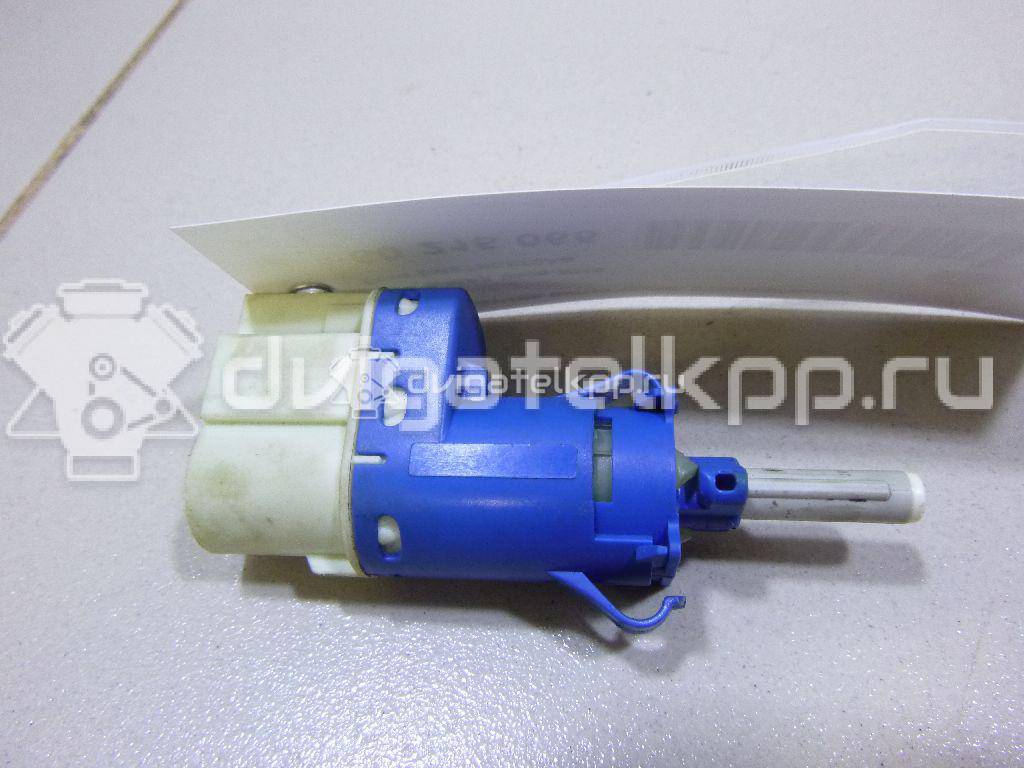 Фото Датчик включения стопсигнала  3M5T9C872AB для Ford Fiesta / Focus / Tourneo / C-Max / Galaxy {forloop.counter}}