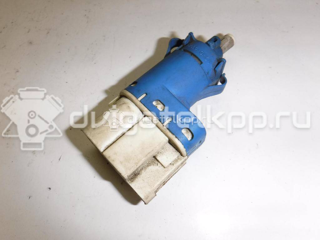Фото Датчик включения стопсигнала  3M5T9C872AC для Ford Fiesta / Focus / Tourneo / C-Max / Galaxy {forloop.counter}}