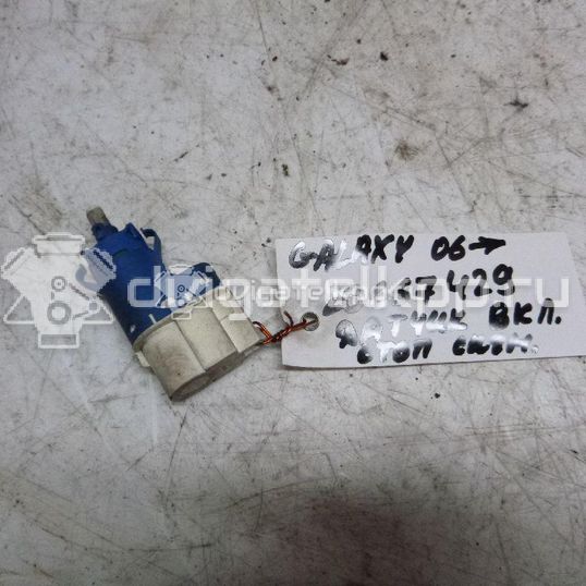 Фото Датчик включения стопсигнала  3M5T9C872AC для Ford Fiesta / Focus / Tourneo / C-Max / Galaxy