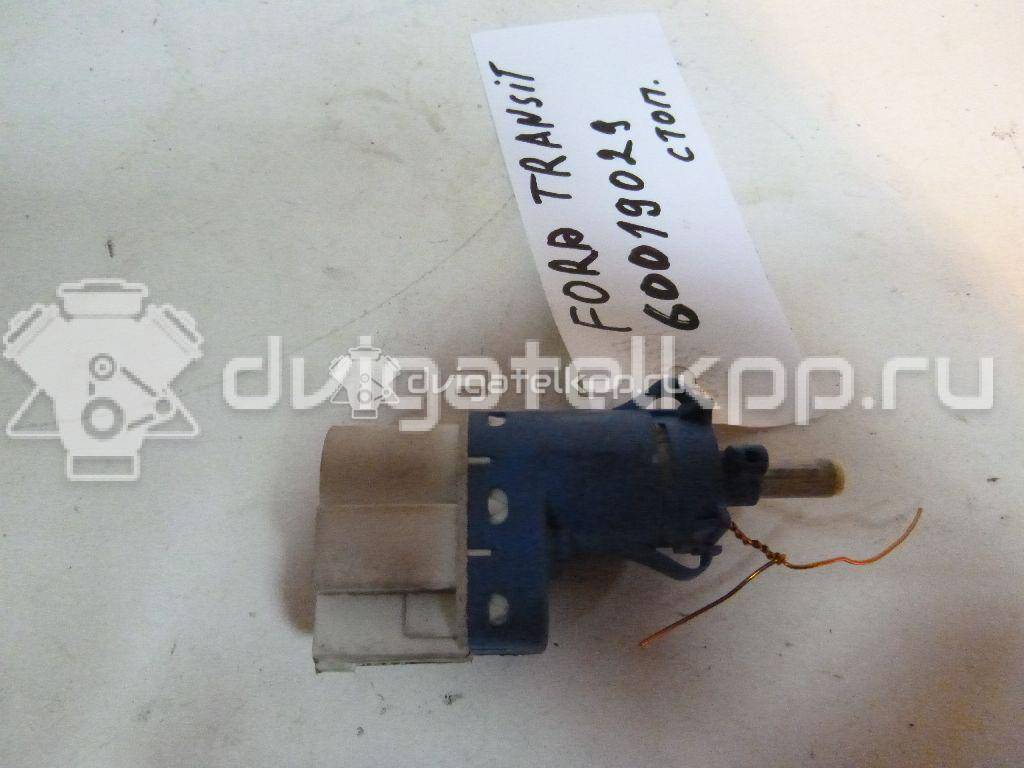 Фото Датчик включения стопсигнала  3M5T9C872AC для Ford Fiesta / Focus / Tourneo / C-Max / Galaxy {forloop.counter}}