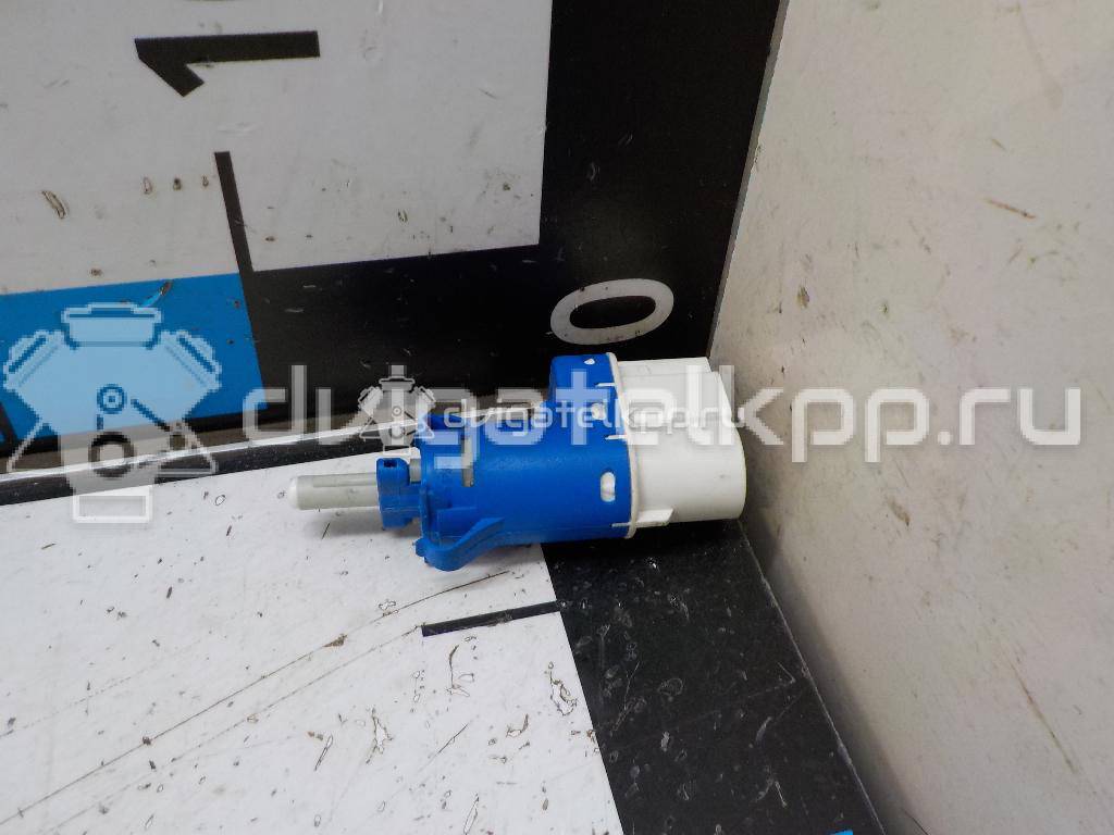 Фото Датчик включения стопсигнала  3M5T9C872AC для Ford Fiesta / Focus / Tourneo / C-Max / Galaxy {forloop.counter}}