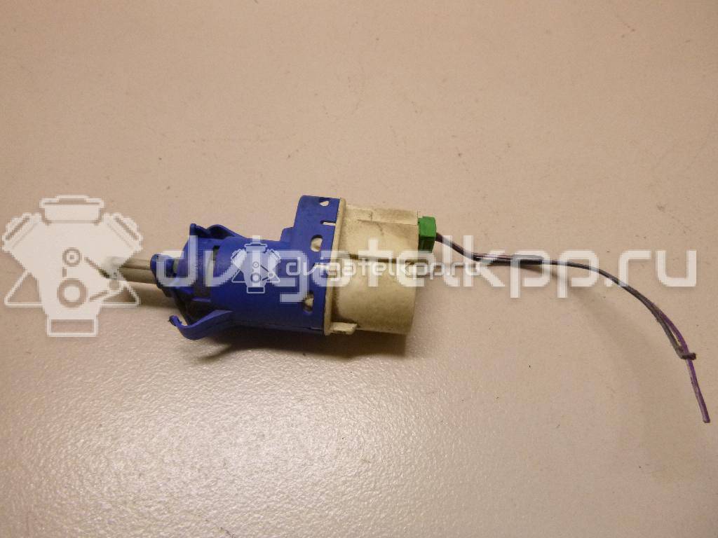 Фото Датчик включения стопсигнала  4832219 для Ford Fiesta / Focus / Tourneo / C-Max / Galaxy {forloop.counter}}