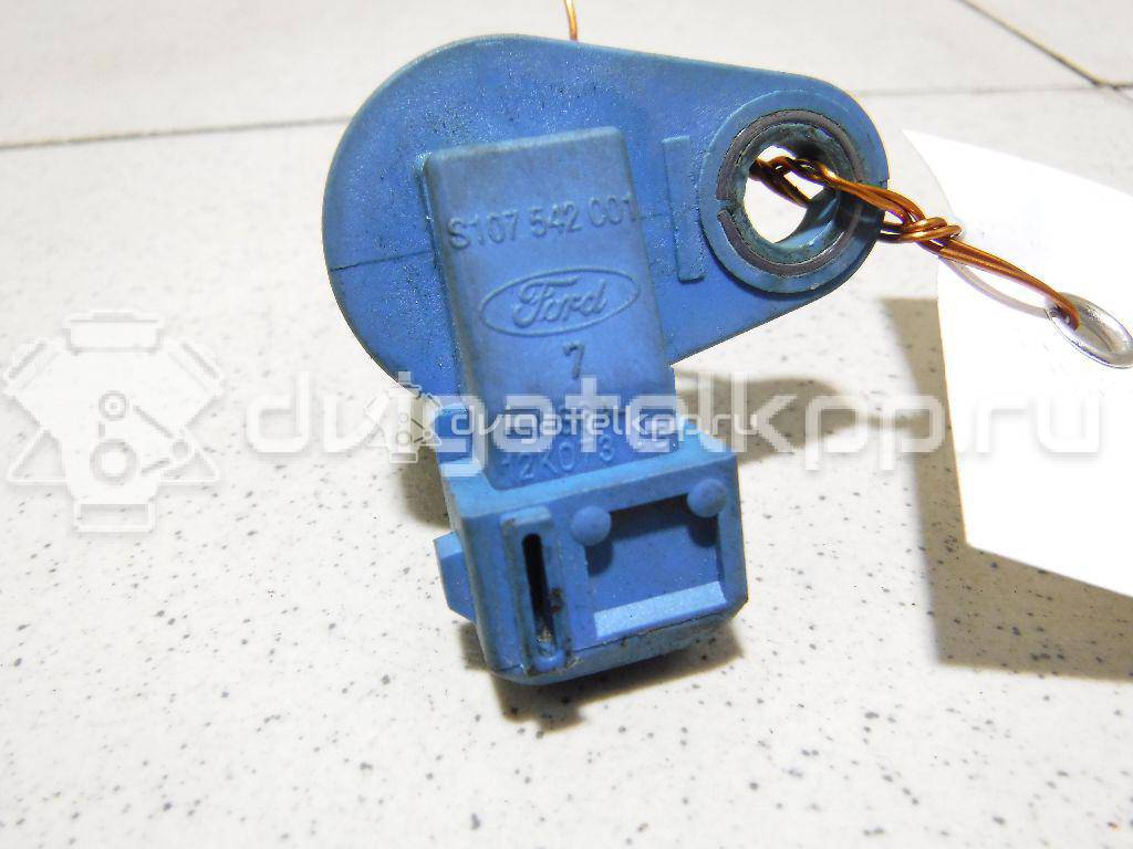 Фото Датчик положения распредвала  YS6A12K073AB для Ford Fiesta / Focus / Tourneo / C-Max / Ka {forloop.counter}}