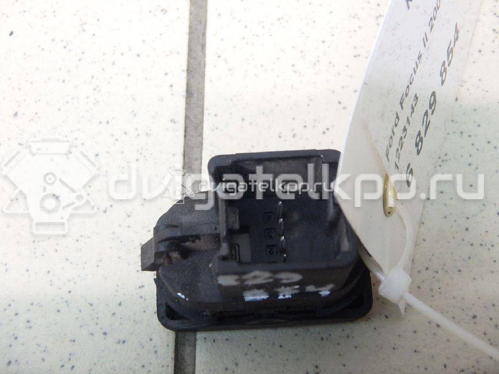 Фото Кнопка стеклоподъемника  1223143 для Ford Focus {forloop.counter}}
