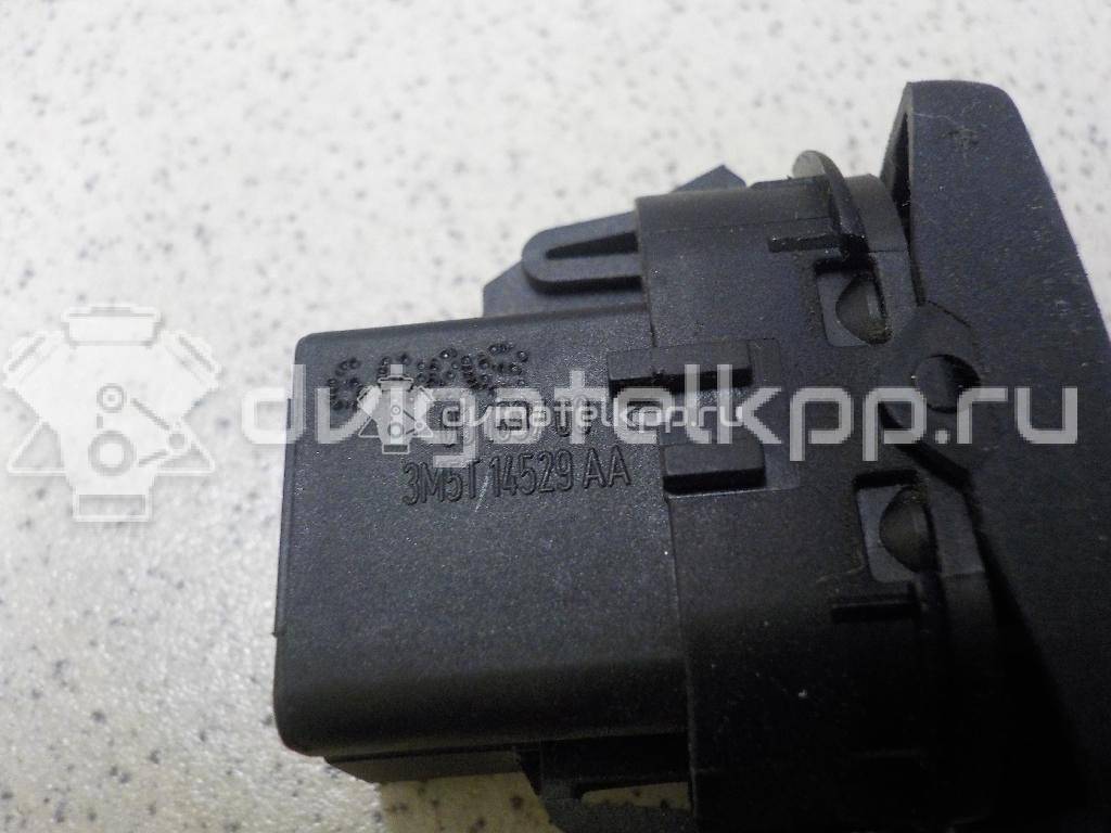 Фото Кнопка стеклоподъемника  1223143 для Ford Focus {forloop.counter}}