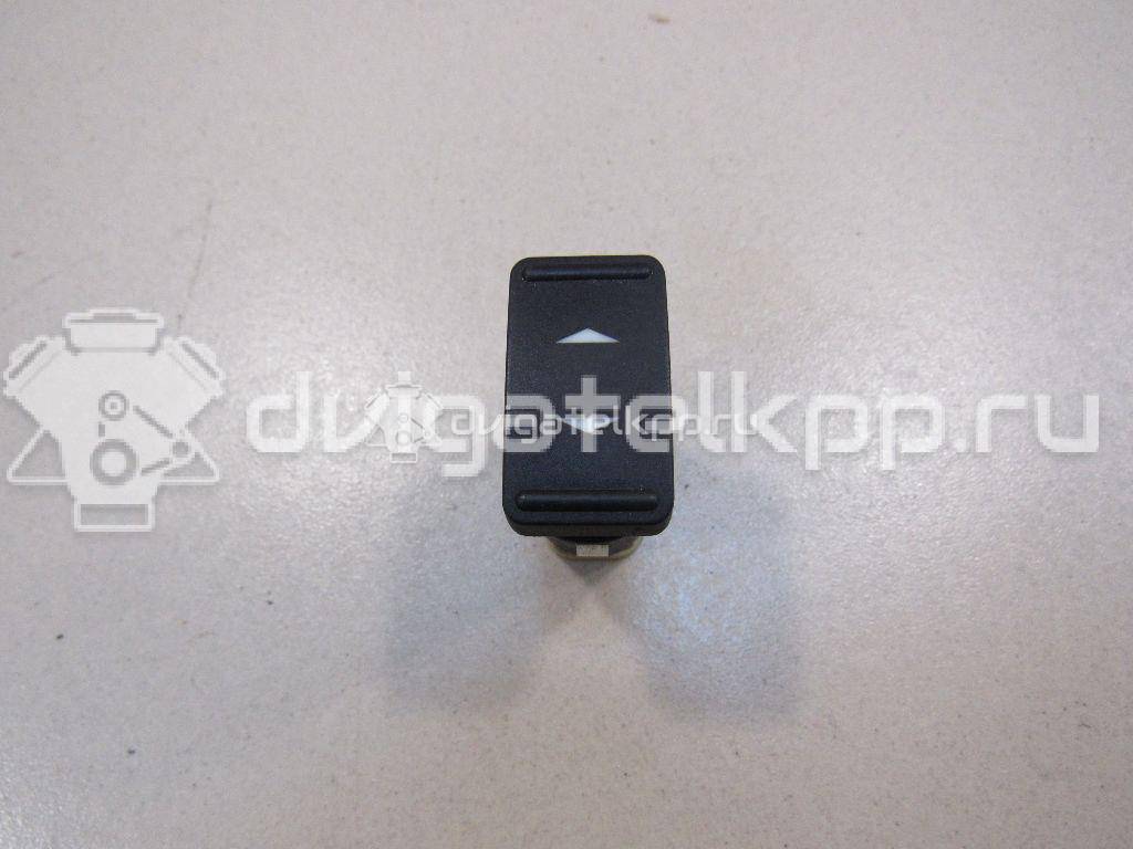 Фото Кнопка стеклоподъемника  1379197 для Ford Focus / S-Max / C-Max {forloop.counter}}