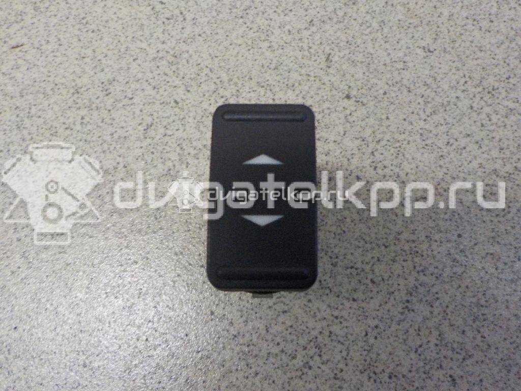 Фото Кнопка стеклоподъемника  1223141 для Ford Focus {forloop.counter}}