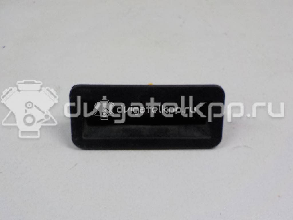Фото Кнопка открывания багажника  1857333 для Ford Fiesta / Focus / C-Max / Galaxy / Kuga {forloop.counter}}