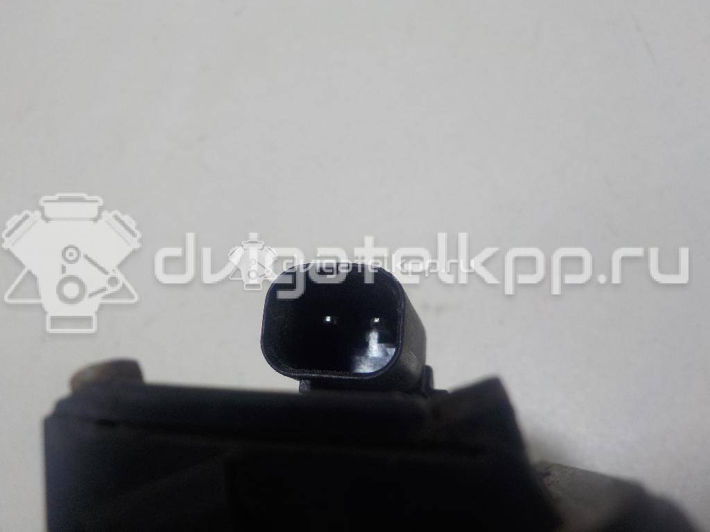 Фото Кнопка открывания багажника  1857333 для Ford Fiesta / Focus / C-Max / Galaxy / Kuga {forloop.counter}}