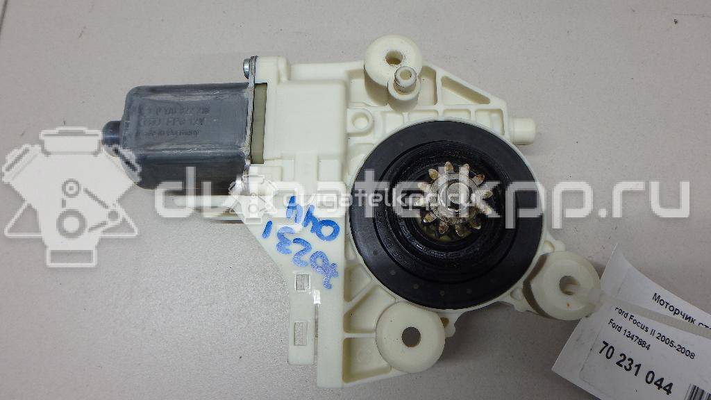 Фото Моторчик стеклоподъемника  1347884 для Ford Focus / Kuga {forloop.counter}}