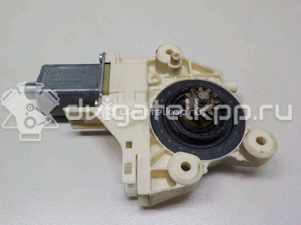 Фото Моторчик стеклоподъемника  1347884 для Ford Focus / Kuga {forloop.counter}}
