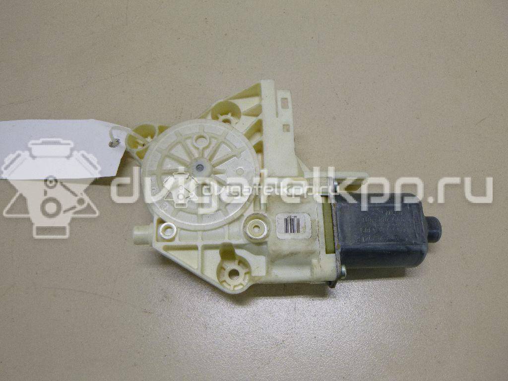 Фото Моторчик стеклоподъемника  1347885 для Ford Focus / Kuga {forloop.counter}}