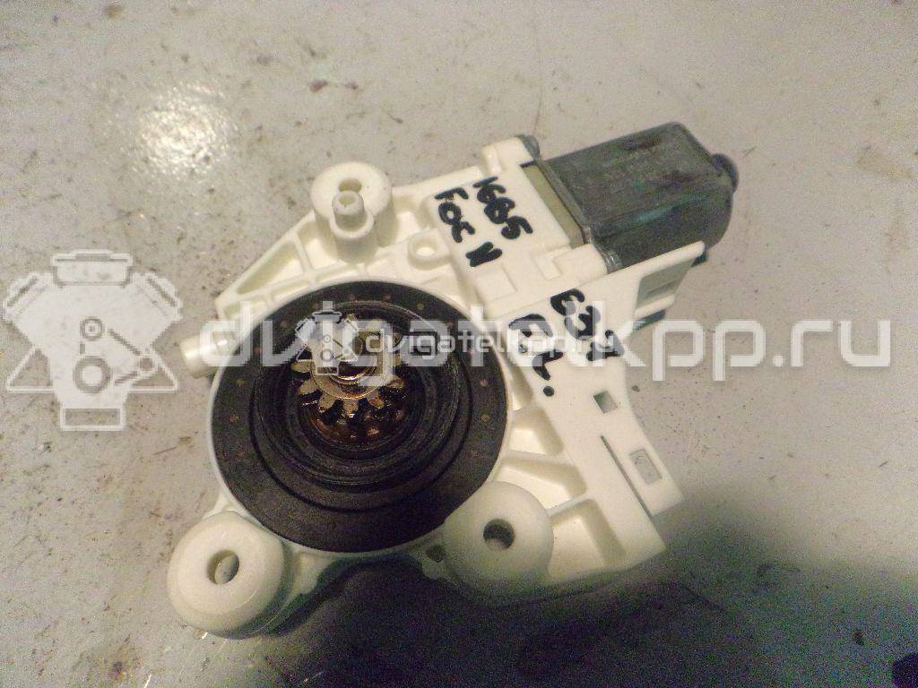 Фото Моторчик стеклоподъемника  1347885 для Ford Focus / Kuga {forloop.counter}}