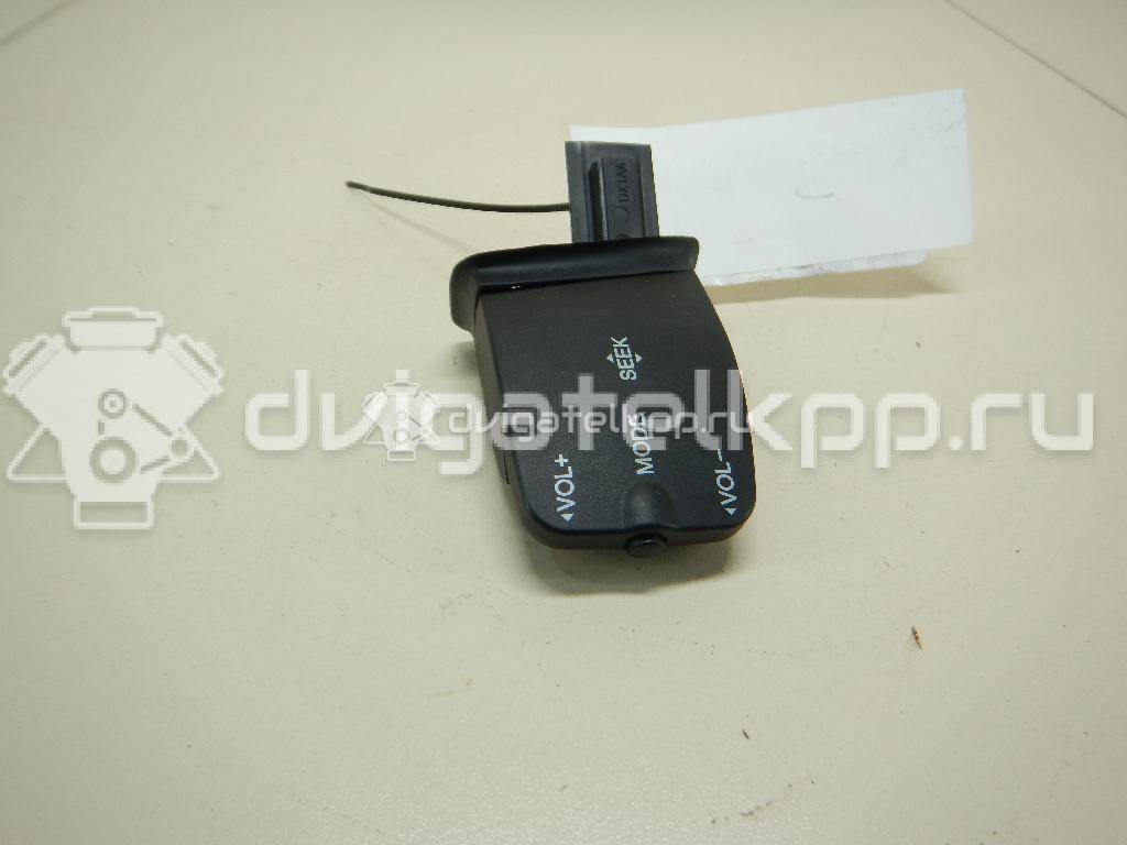 Фото Переключатель подрулевой управления магнитолой  1318961 для Ford Focus / Kuga / Transit / C-Max {forloop.counter}}