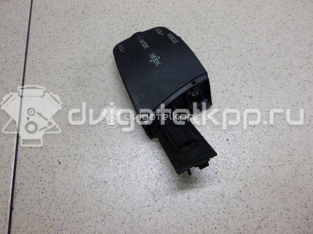 Фото Переключатель подрулевой управления магнитолой  1318965 для Ford Focus / Kuga / Transit / C-Max {forloop.counter}}