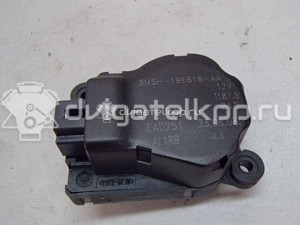Фото Моторчик заслонки отопителя  3M5H19E616AA для Ford Focus / Tourneo / C-Max / Galaxy / Kuga {forloop.counter}}