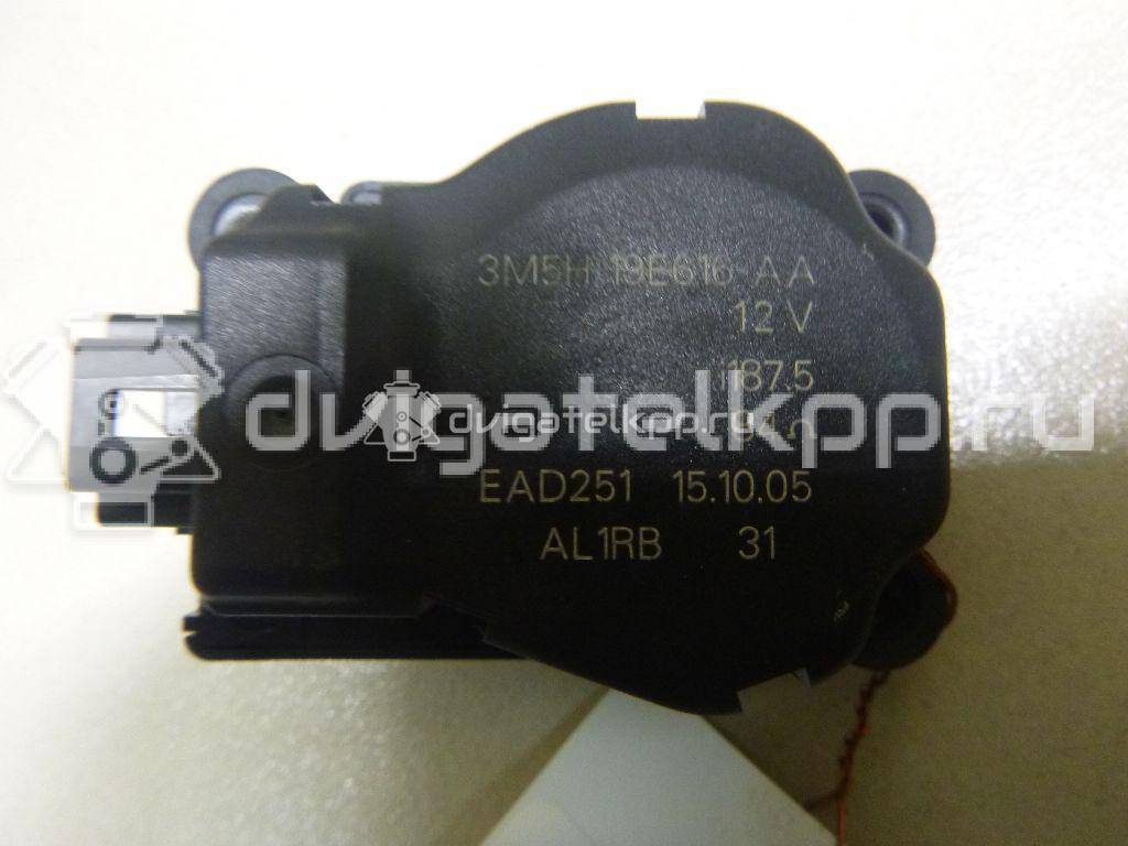Фото Моторчик заслонки отопителя  3m5h19e616aa для Ford Focus / Tourneo / C-Max / Galaxy / Kuga {forloop.counter}}
