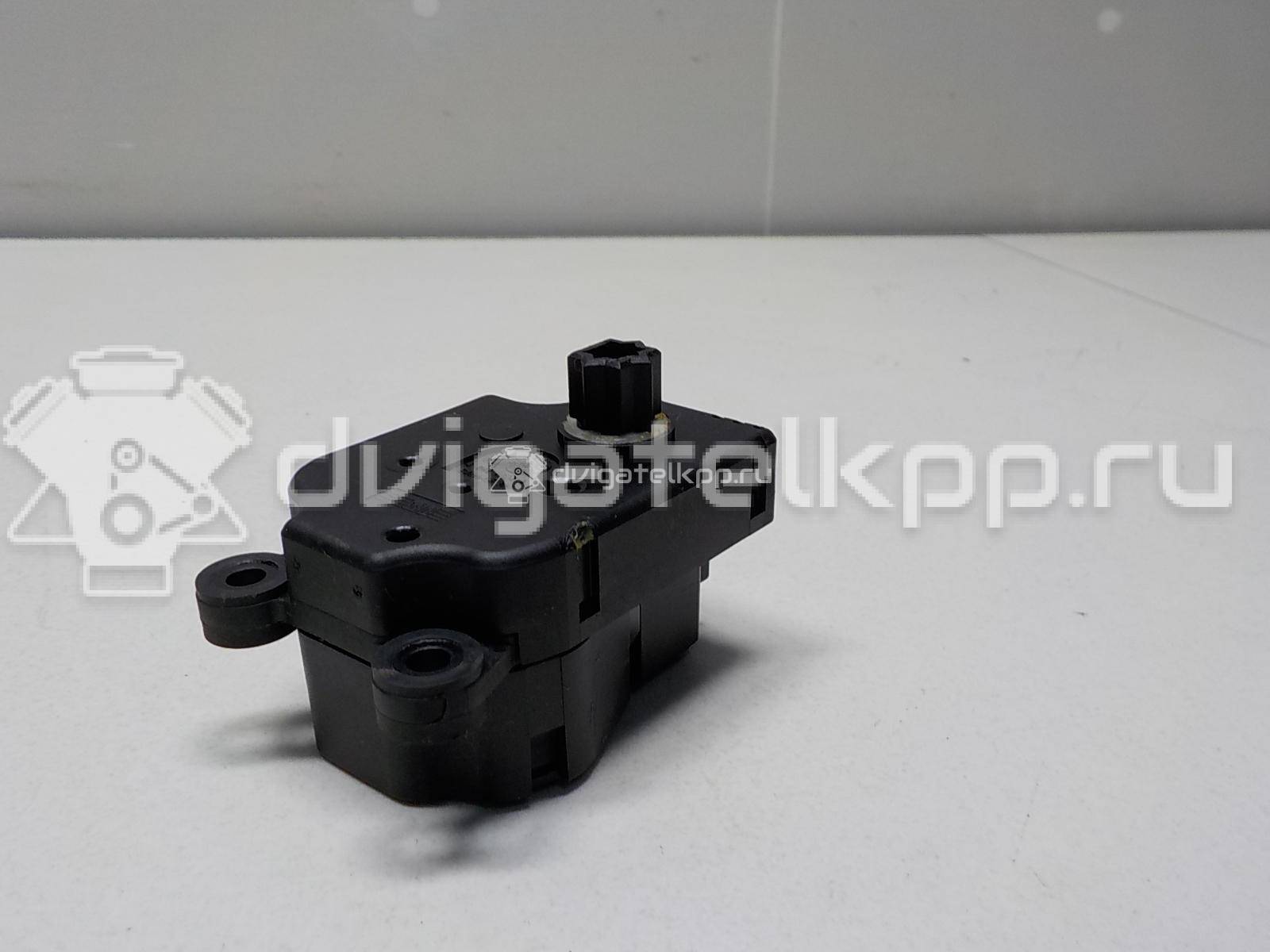 Фото Моторчик заслонки отопителя  3m5h19e616ab для Ford Focus / Tourneo / C-Max / Galaxy / Kuga {forloop.counter}}