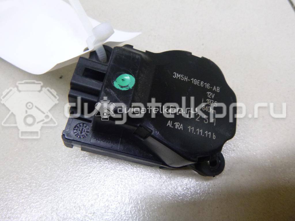 Фото Моторчик заслонки отопителя  3m5h19e616ab для Ford Focus / Tourneo / C-Max / Galaxy / Kuga {forloop.counter}}