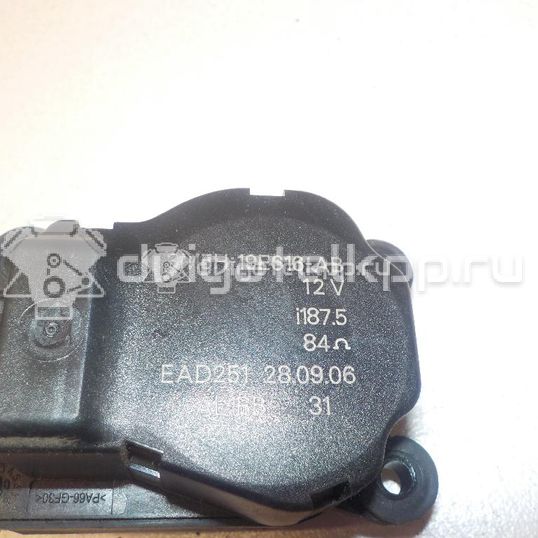 Фото Моторчик заслонки отопителя  3M5H19E616AB для Ford Focus / Tourneo / C-Max / Galaxy / Kuga