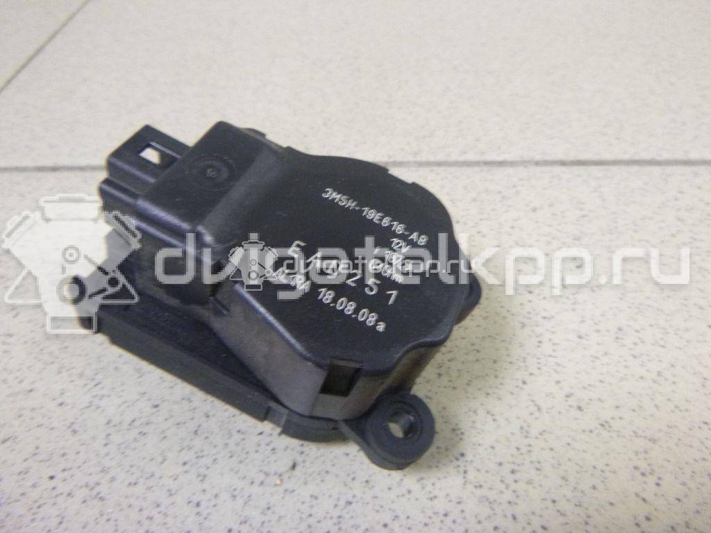 Фото Моторчик заслонки отопителя  3m5h19e616ab для Ford Focus / Tourneo / C-Max / Galaxy / Kuga {forloop.counter}}