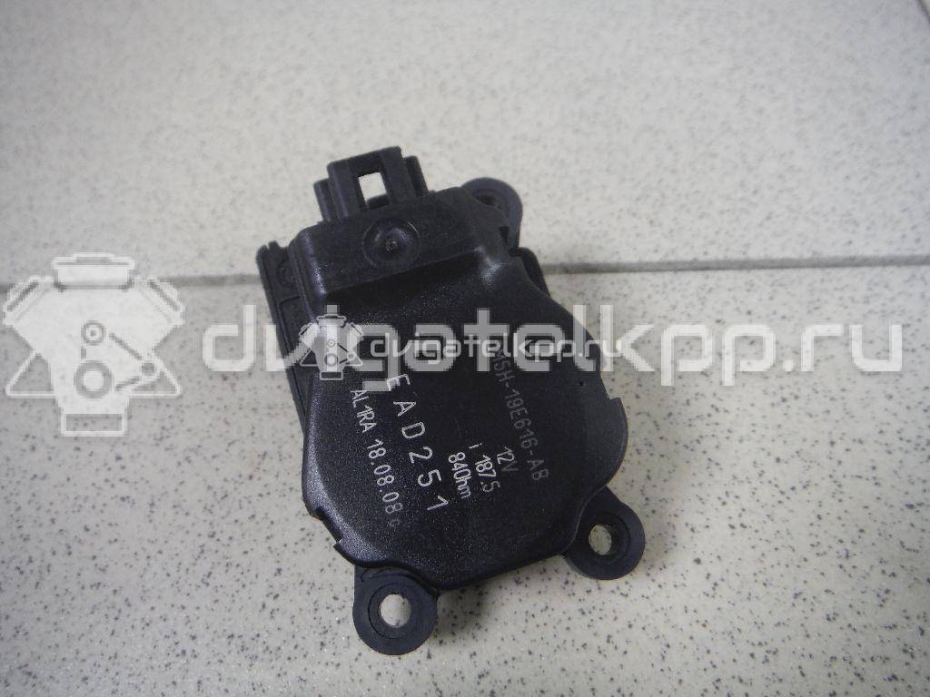Фото Моторчик заслонки отопителя  3m5h19e616ab для Ford Focus / Tourneo / C-Max / Galaxy / Kuga {forloop.counter}}