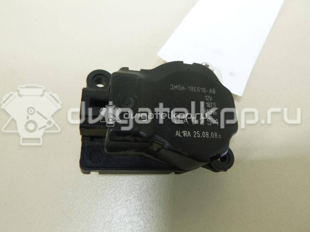 Фото Моторчик заслонки отопителя  3M5H19E616AB для Ford Focus / Tourneo / C-Max / Galaxy / Kuga {forloop.counter}}