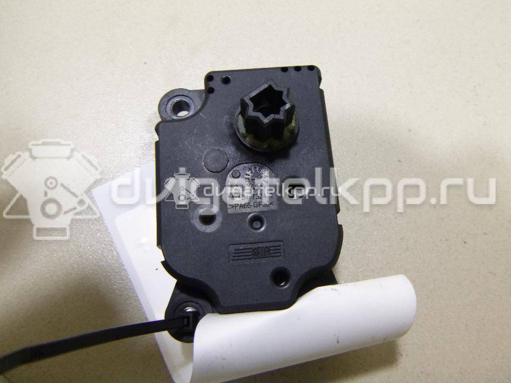 Фото Моторчик заслонки отопителя  3m5h19e616ab для Ford Focus / Tourneo / C-Max / Galaxy / Kuga {forloop.counter}}
